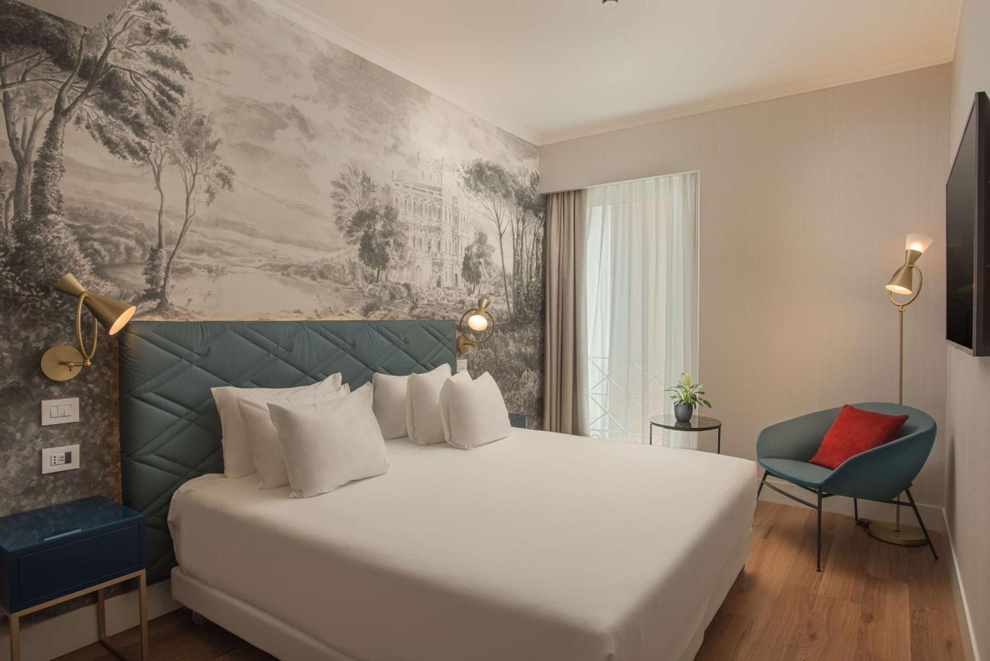 Family Suite with Extra bed (2 Adults + 1 Child),1681789264:JPEG